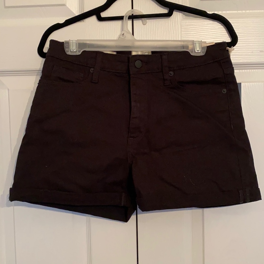 Black shorts, Size 8, new tags on